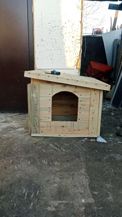 Продам будку для собак