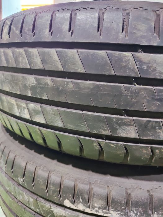 2 бр 235/65/17 Michelin