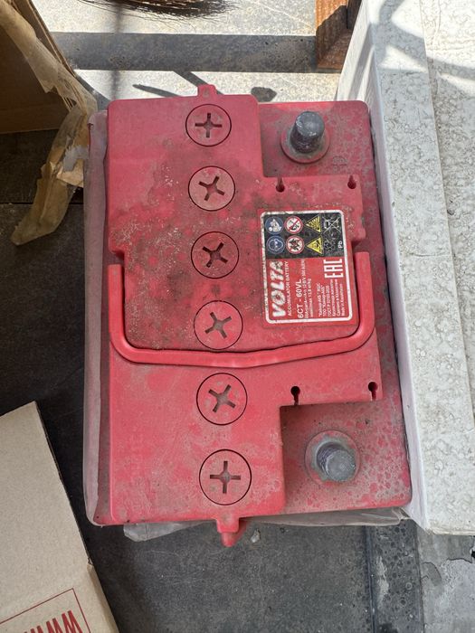 Аккумулятор б/у в хорошем состояний