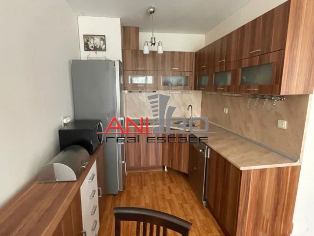 Продава се Двустаен апартамент в к.к. Св.Св. Константин и Елена - 58 кв.м за 2500 €/кв.м - Снимка #4