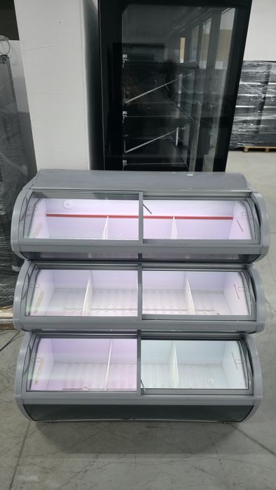 Фризер витрина 3 нива