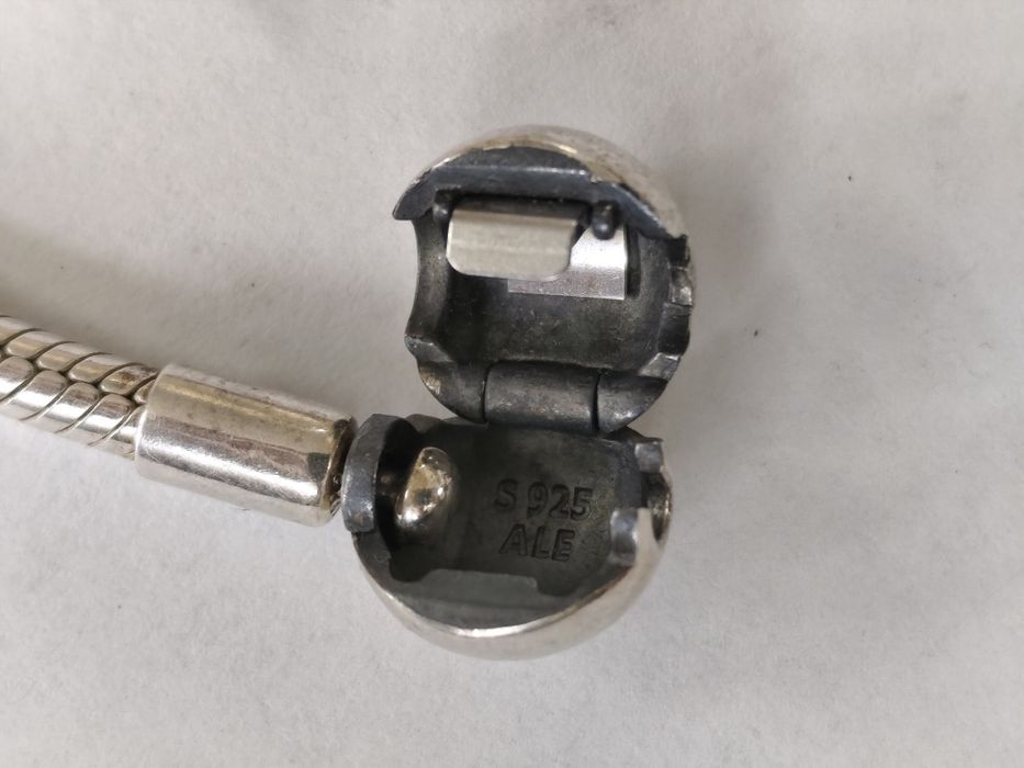 Оригинална сребърна гривна pandora