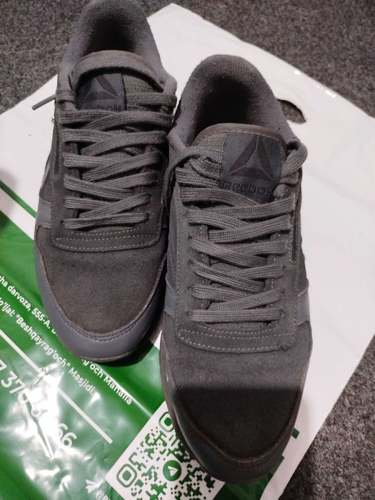 Кроссовка Reebok size 42