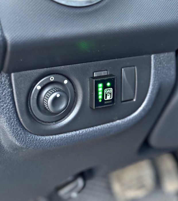 Renault-Sandero/Stepway,АВТОМАТ,2015г