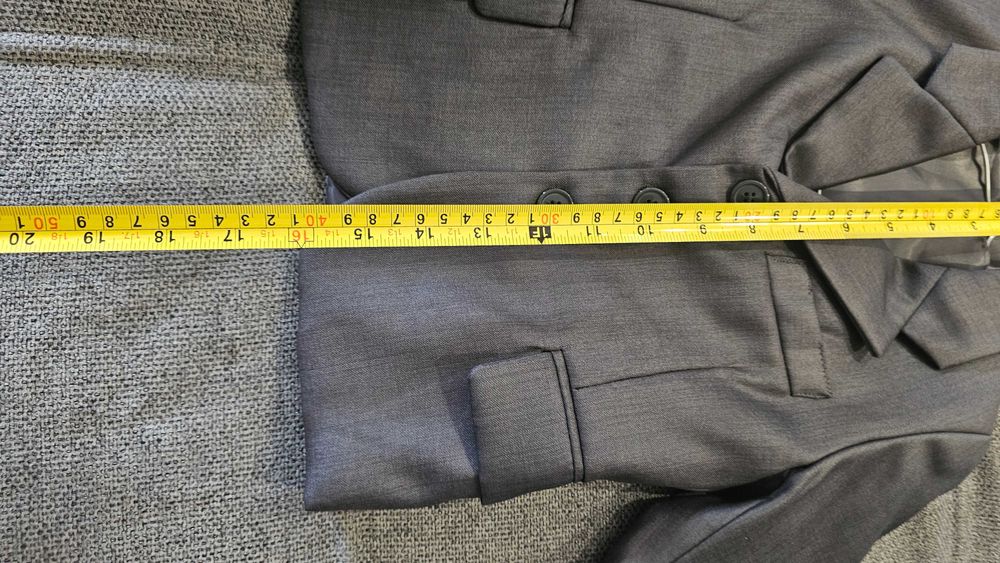 Официален детски костюм за момче 90см.