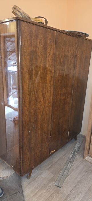 Шифоньер отдам даром