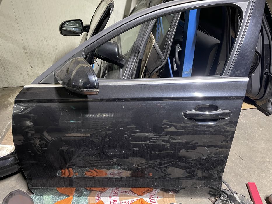 Portiera / Usa Stanga Fata Audi A6 C7 ALLROAD - Negru LZ9Y