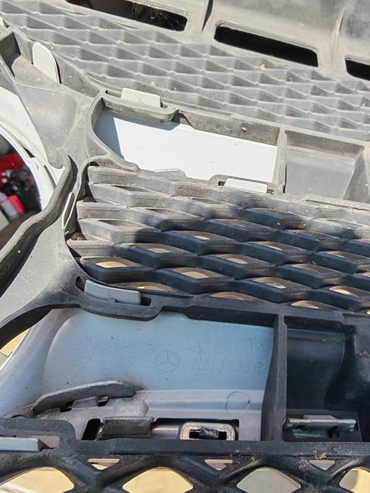 Mercedes W213 E class Оригинална решетка