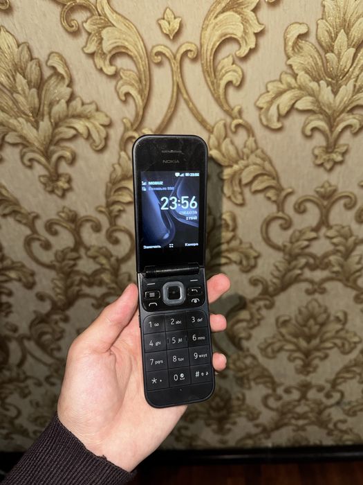 Sotiladi Nokia 2720