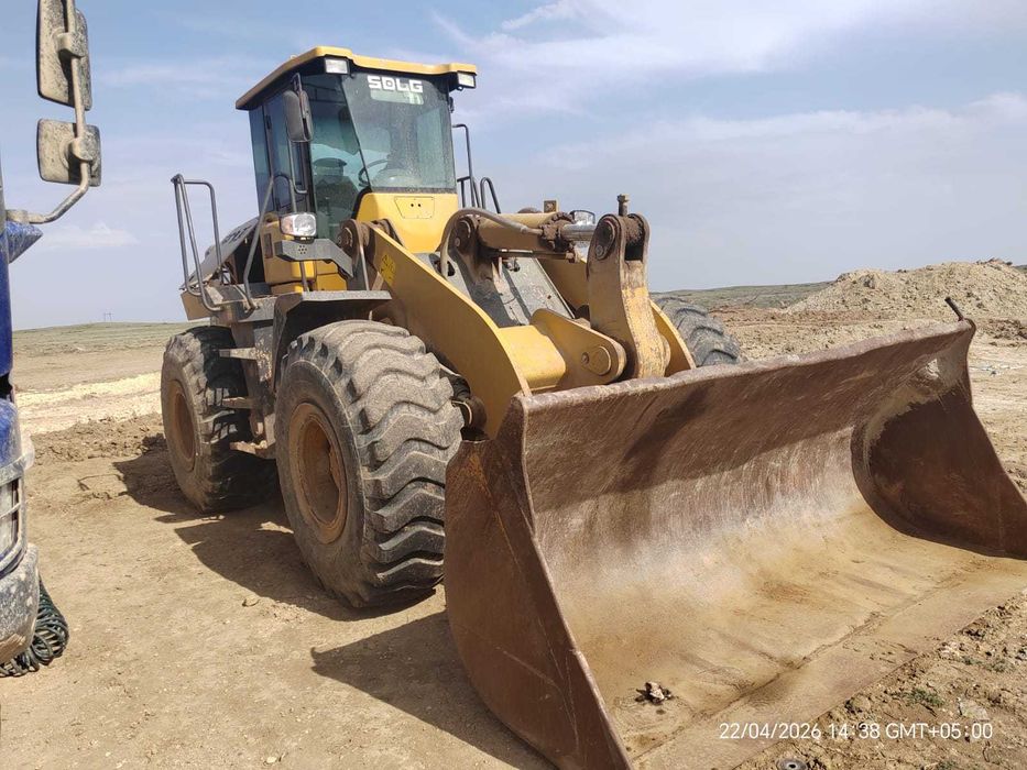 Фронтальный погрузчик