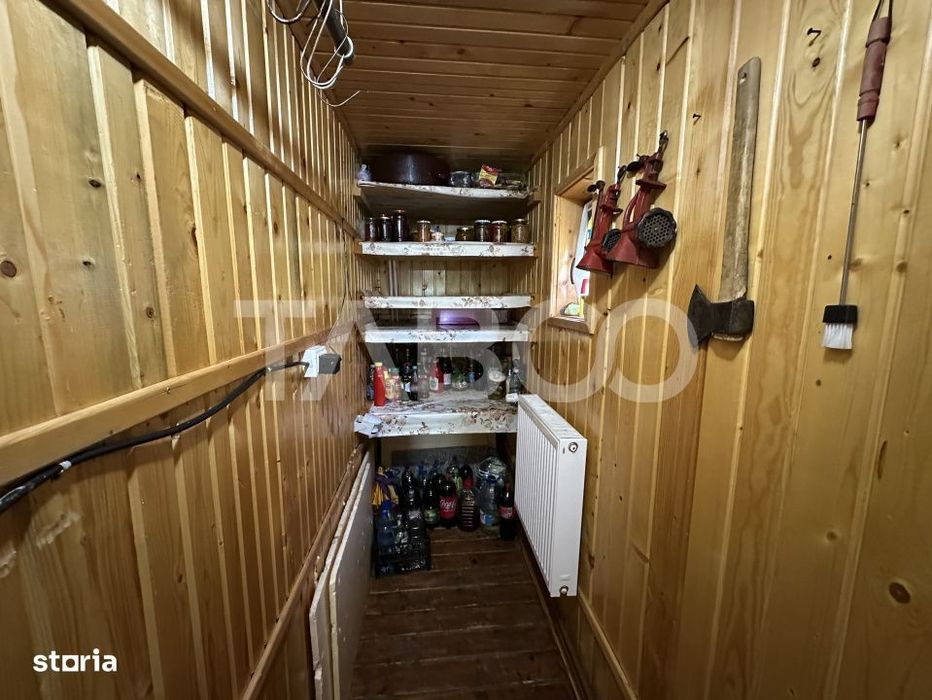 Cabana spatioasa la 5 km de Partia Sureanu complet mobilata si utilata