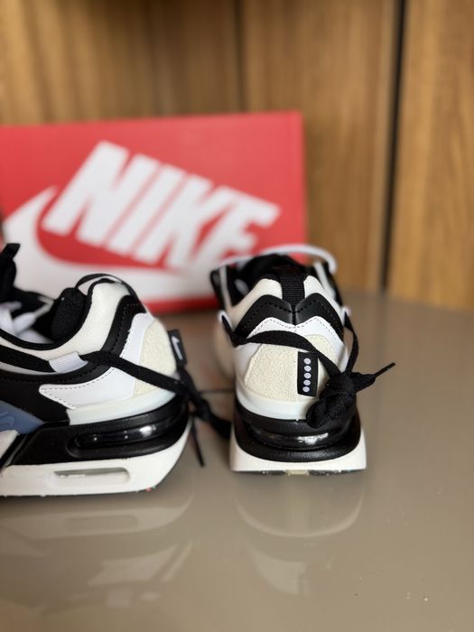 Отново NIKE W AIR Max Furyosa