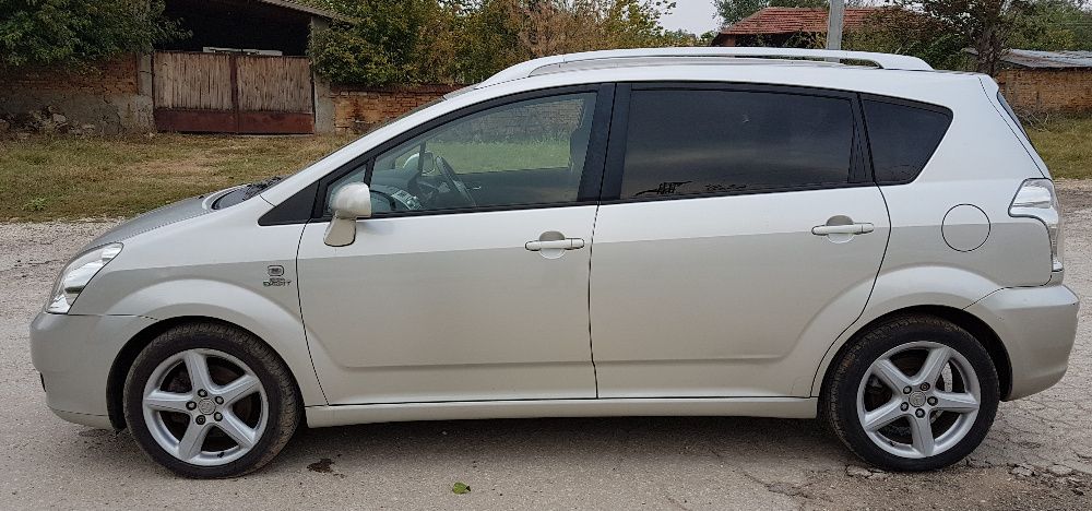 Toyota Corolla Verso 2.2 на части Тойота Корола Версо на части