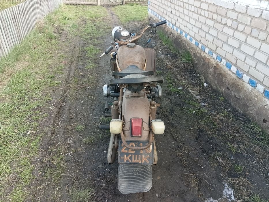 Продам мотоцикл Урал с родным пробегом