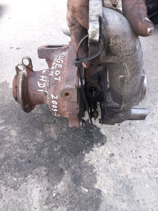 Turbina Peugeot 3008 1.6 Hdi 115 Cai 2013 - 2016 Cod : 9804119380