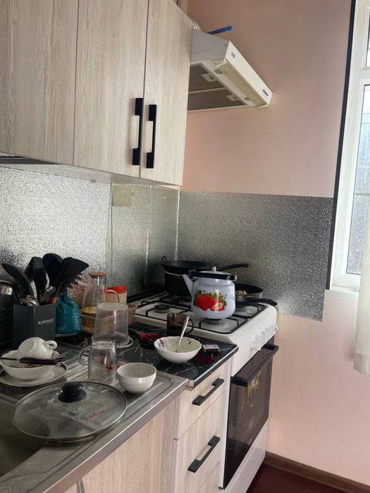 Чирчик шахар 3 м/р 2х Нархи 30.000$ Бош толов ва паспорт билан Ипотека