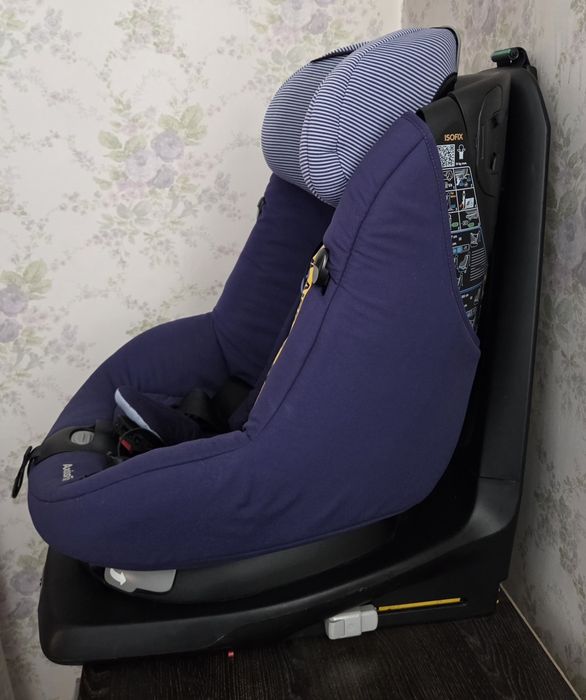 Maxi cosi AxissFix детское автокресло