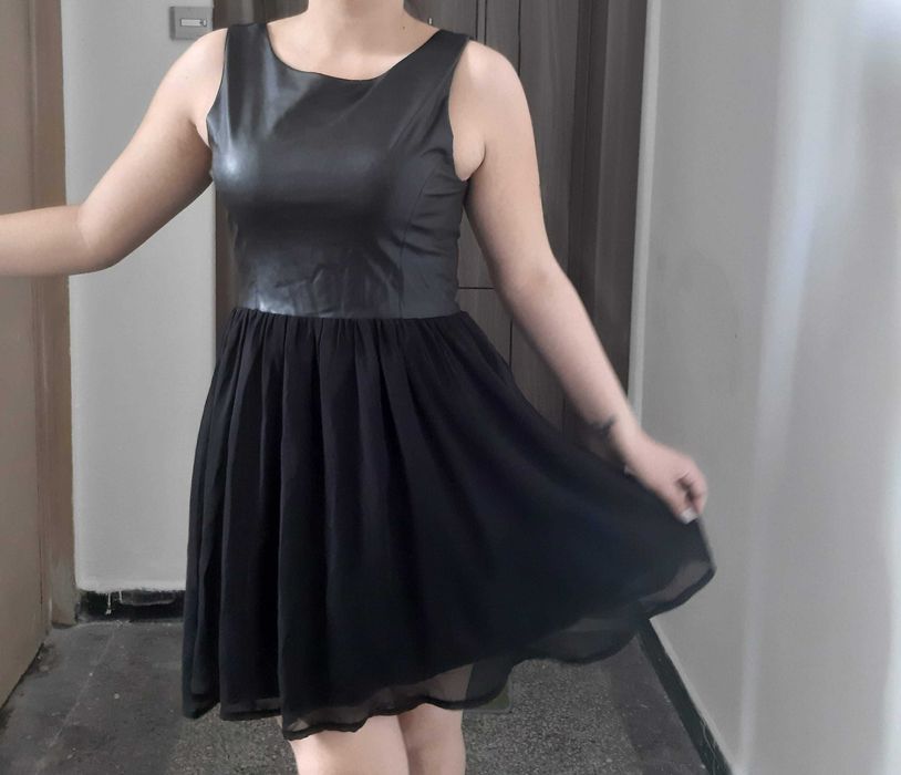 Къса рокля размер Л