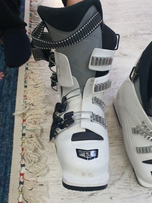 Ботинки горнолыжные