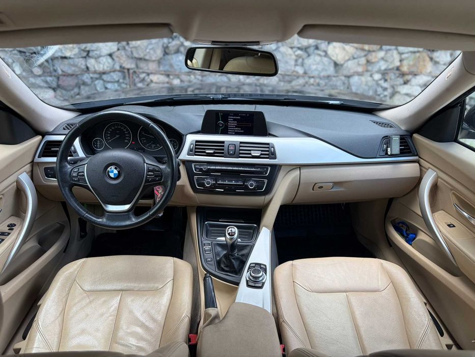 BMW 318d GT/ Senzori de parcare/ Camera retur