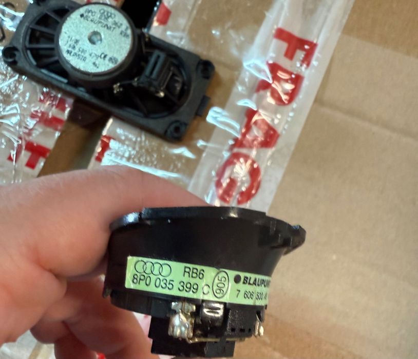 Sistem audio Audi A3 8P original ! Navigatie + Sound System difuzoare bose bosse