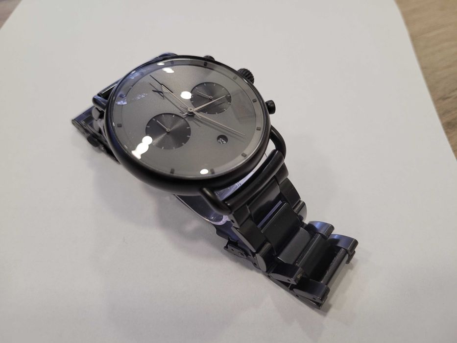 Стилен мъжки часовник MVMT / Черен мат 47 MM