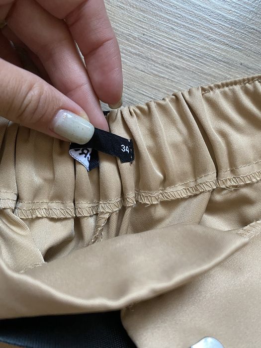 Къси панталони Cropp 34