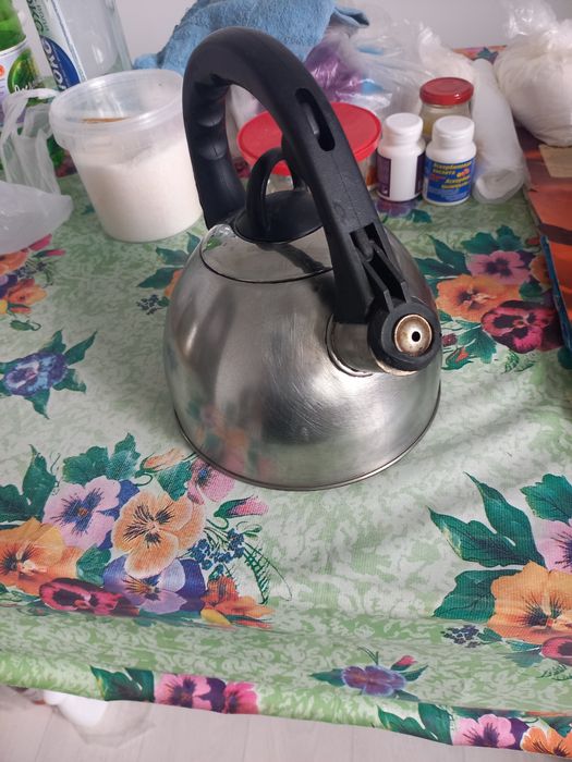 Чайник металлический