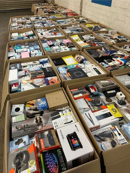 Mistery Box e l e c t r o n i c e + un cadou