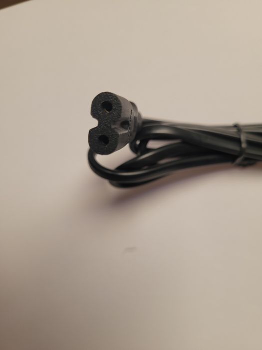 Захранващ кабел за касетофон и Захранващ кабел с щепсел и ключ, черен