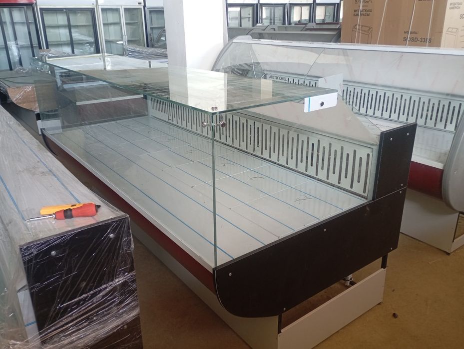 Витринные . Холодильники