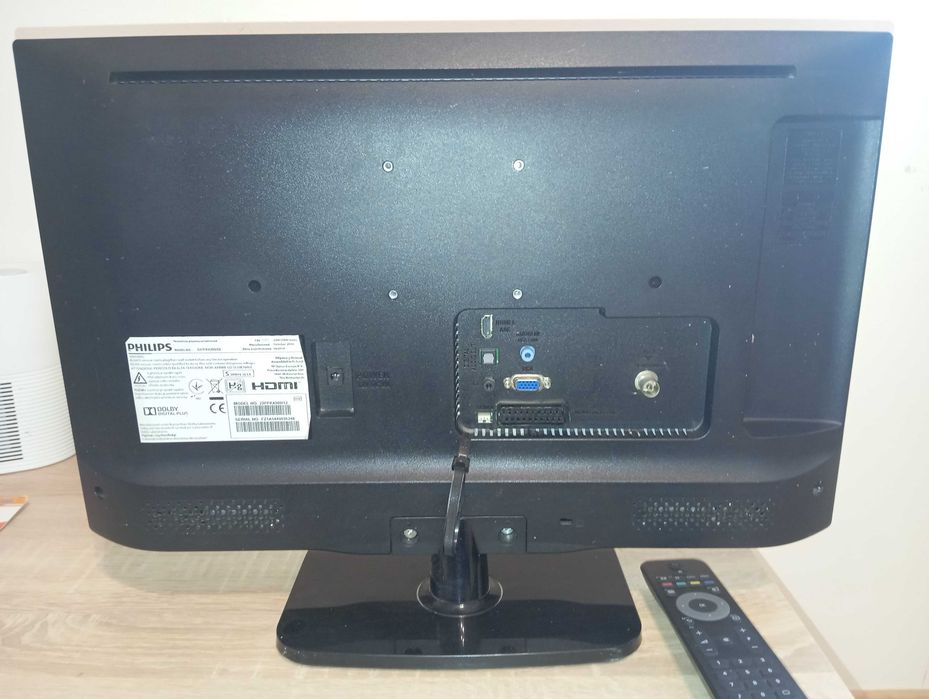 Телевизор 22" Philips 220/12V