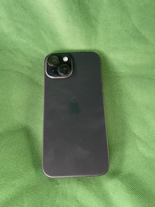 Vand iphone 15 nou