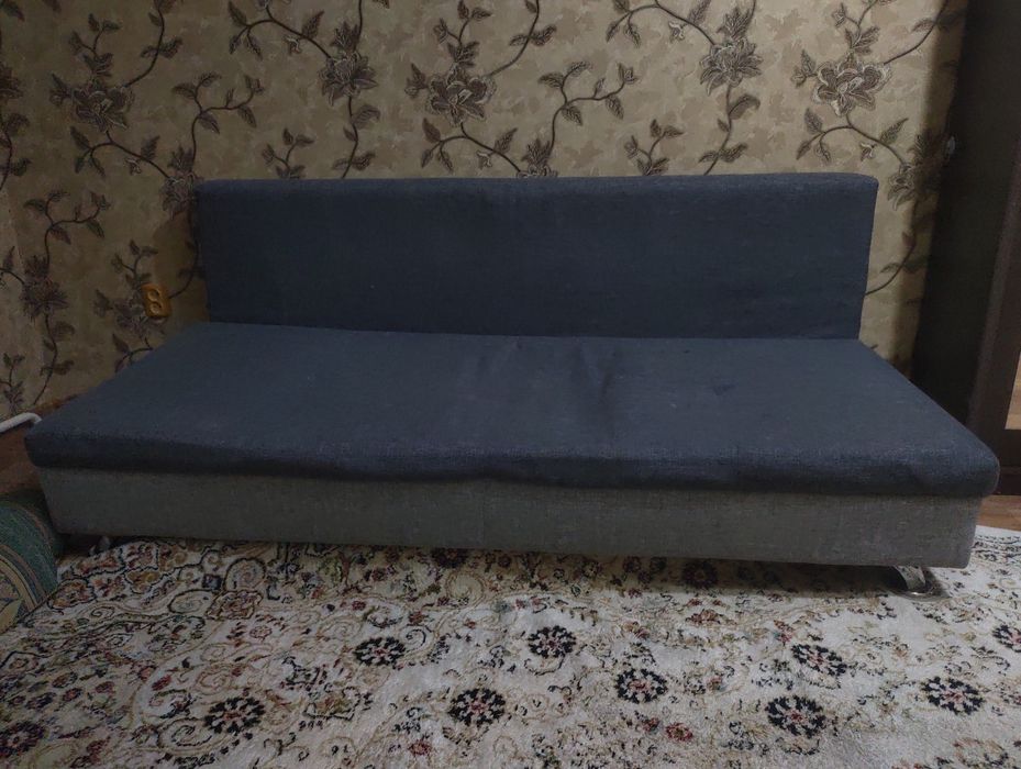 Диван кровать отдам даром