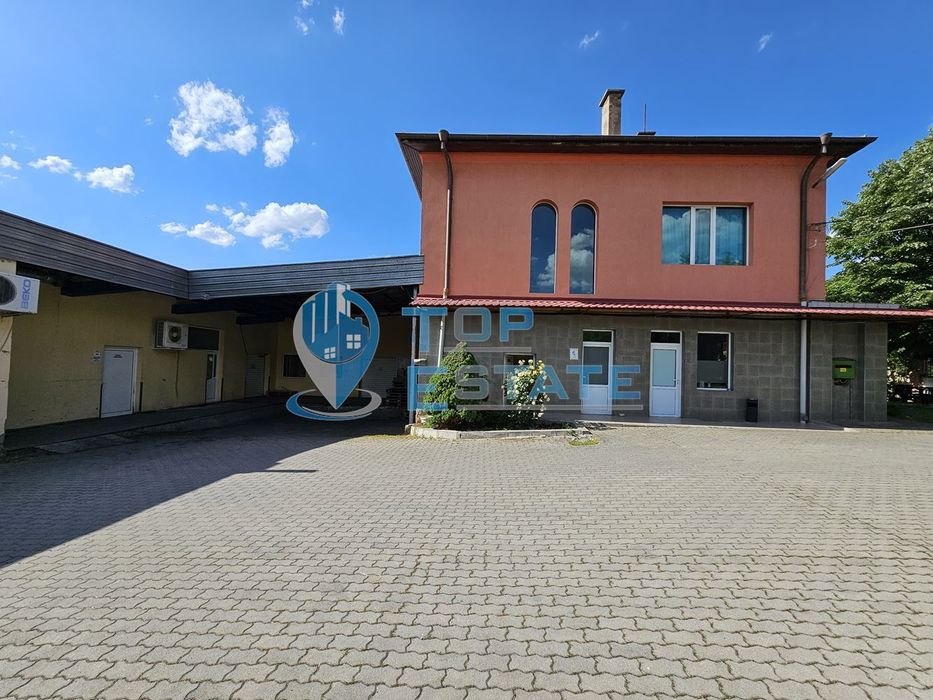 Промишленa сграда със собствен трафопост на главен път Русе - Свиленг