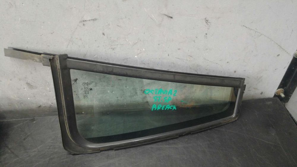Geam fix lateral mic stanga