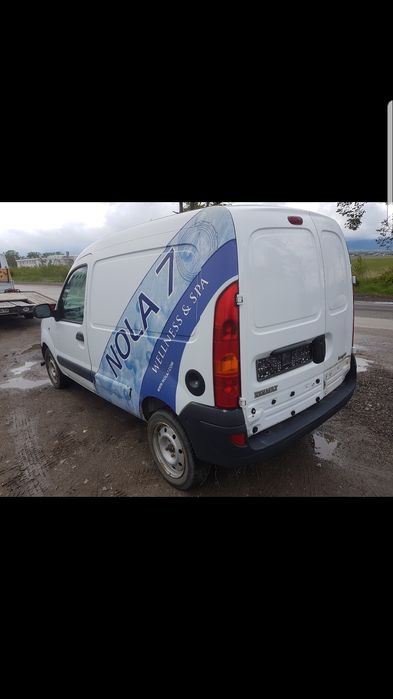 Продавам на части Рено Канго 1.5dci на Части