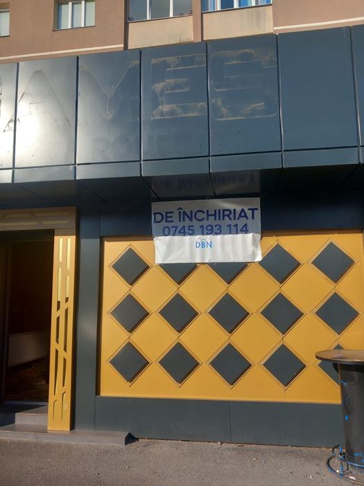 Închiriez spatiu comercial