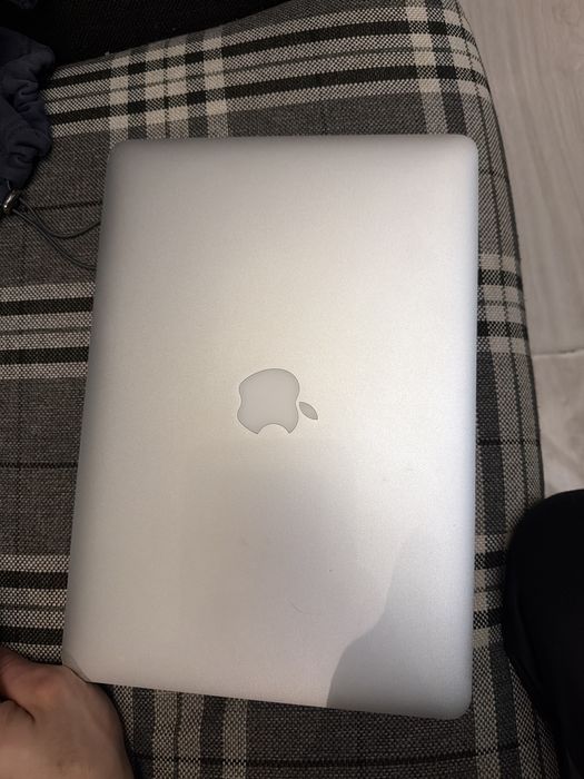 MacBookAir 2017год