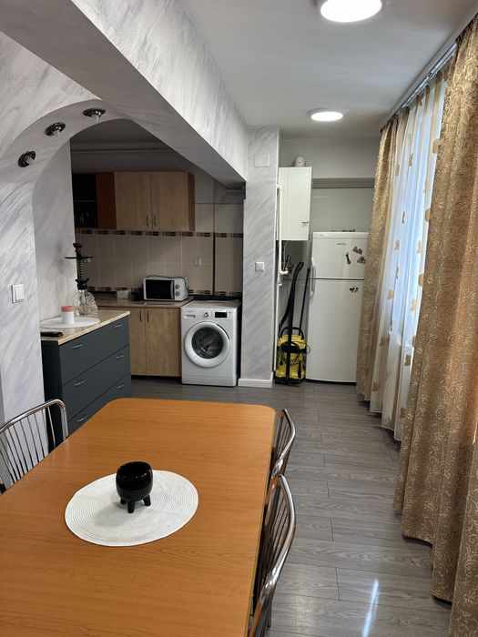 Închiriez apartament 2 camere decomandat – ultramodern