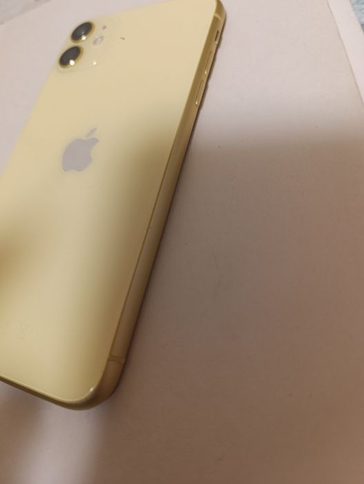 Vind iPhone 11 impecabil