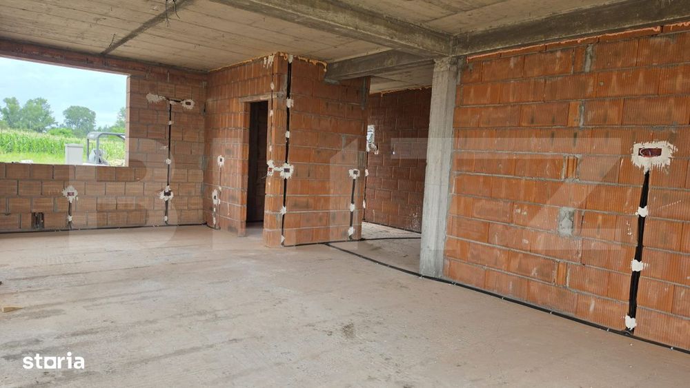 Casa 4 camere, 111 mp, 440 mp teren, zona Micro 16