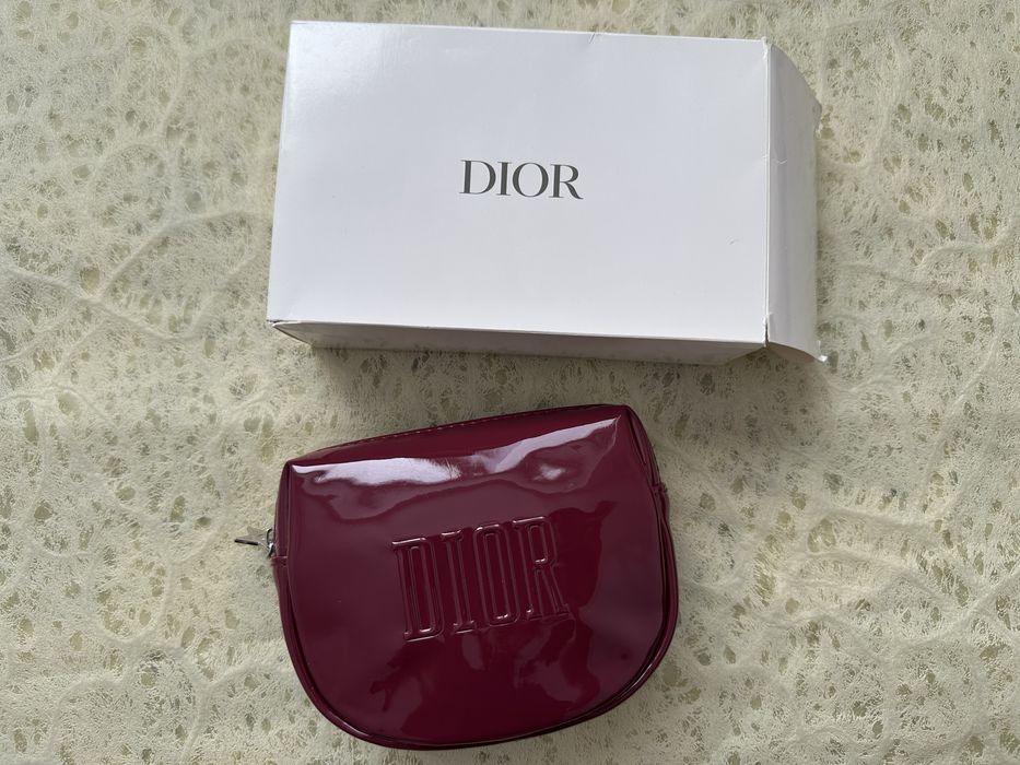 Стильная косметичка Dior