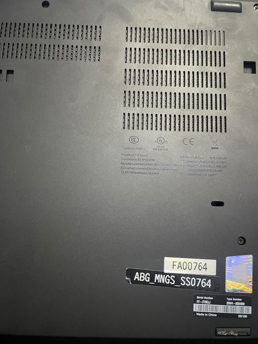 Лаптоп Lenovo ThinkPad T15 Gen2