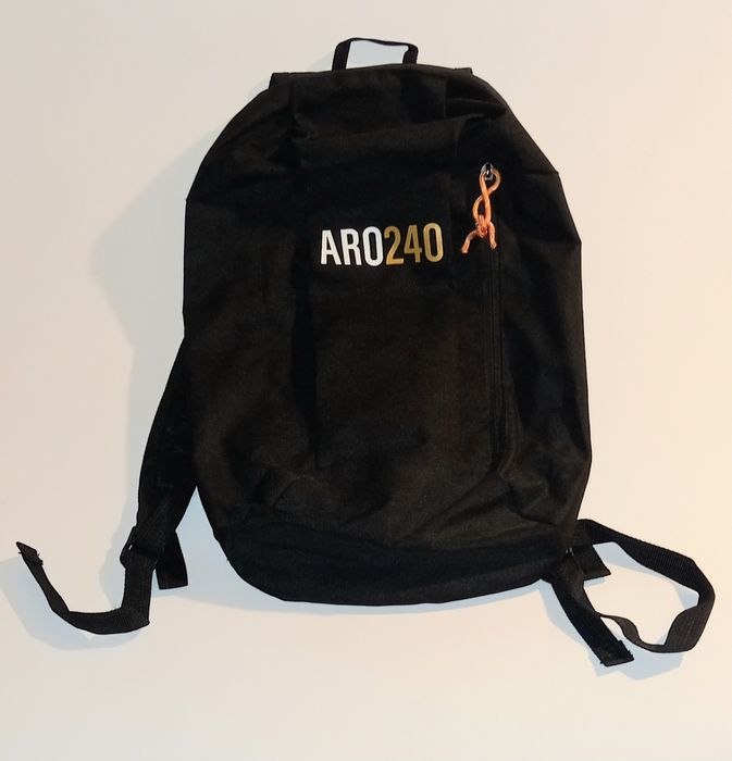 Șapcă și Rucsac ARO