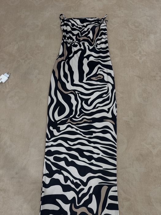 Продается платья костюм