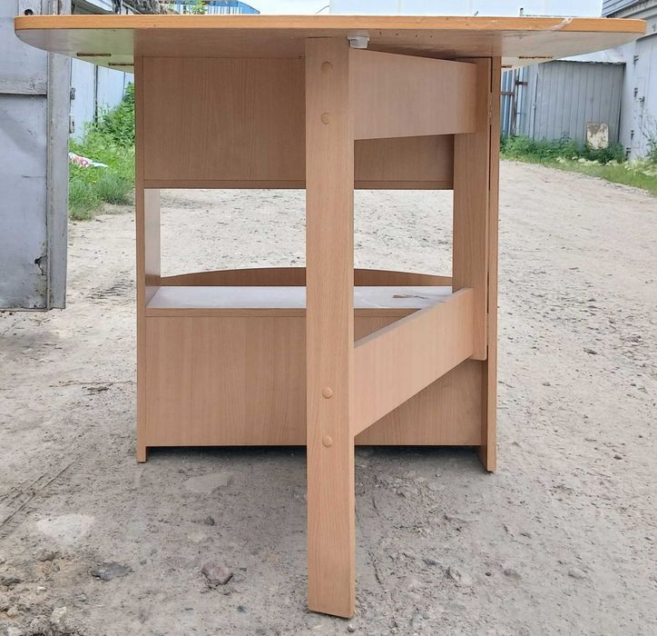 Продам стол-книжку