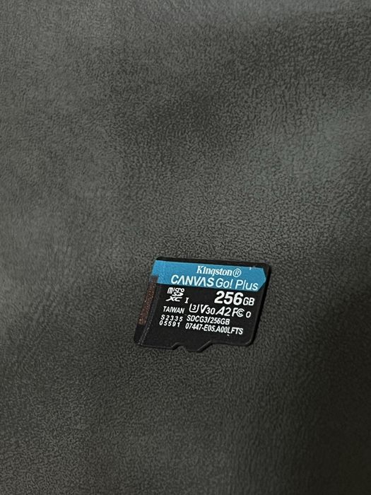 SD карта Kingston 256gb v30 Canvas Go!