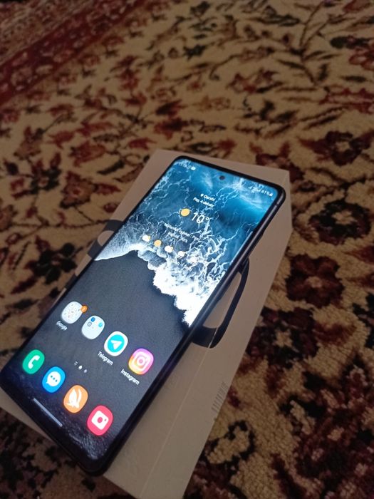 Samsung s20Fe ideal telefon karobka dakument 128/6