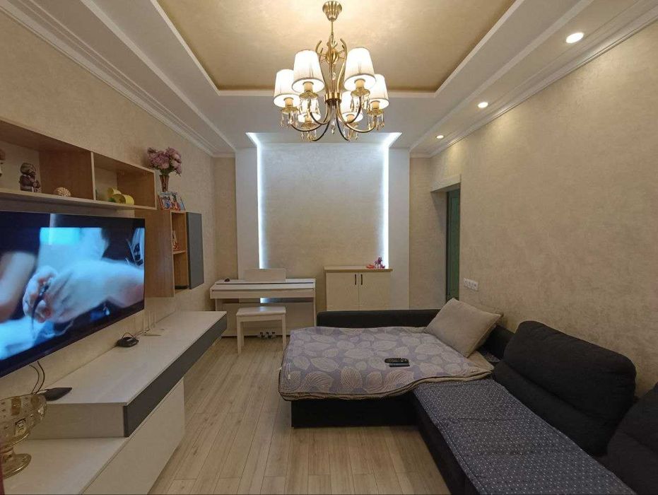 Срочно!!! Сергели 8, Жиз Биз, Бахт Уи